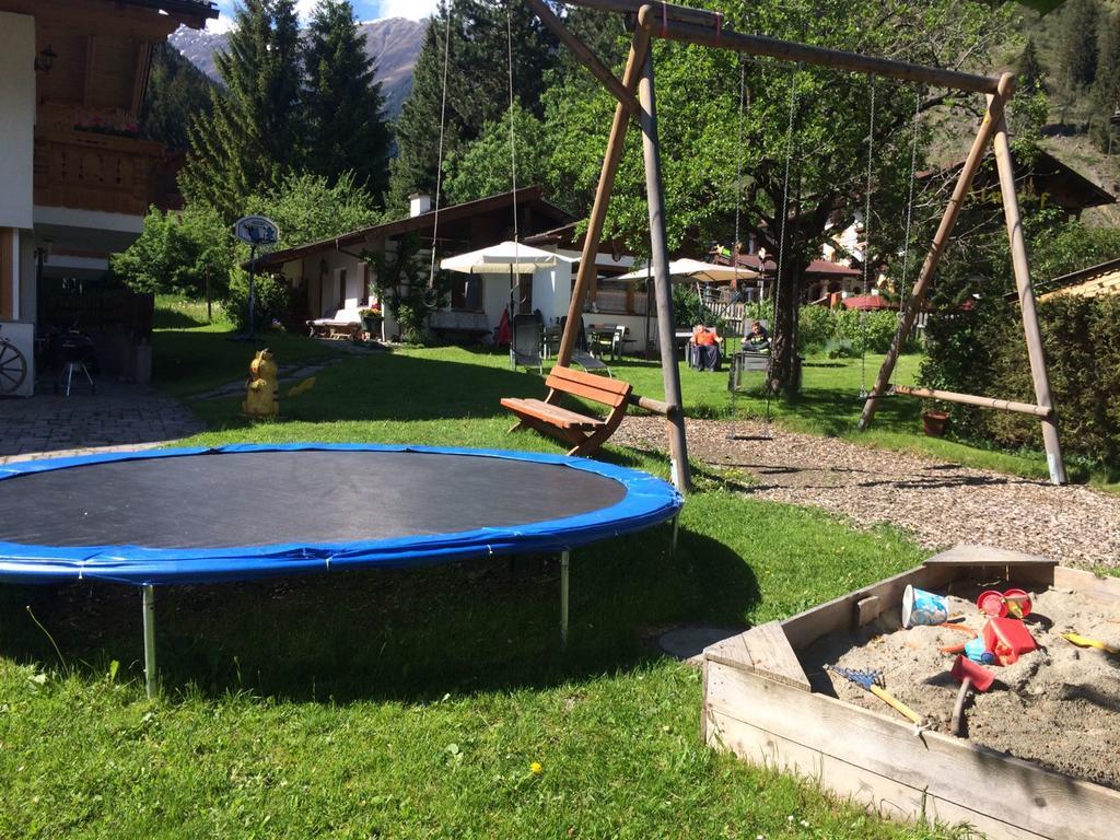 Sterzingerhof Apartment Neustift im Stubaital Luaran gambar